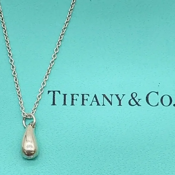 Authentic Tiffany & Co.Teardrop SV925 Pendant Necklace W/Box/Dustbag - Picture 2 of 7